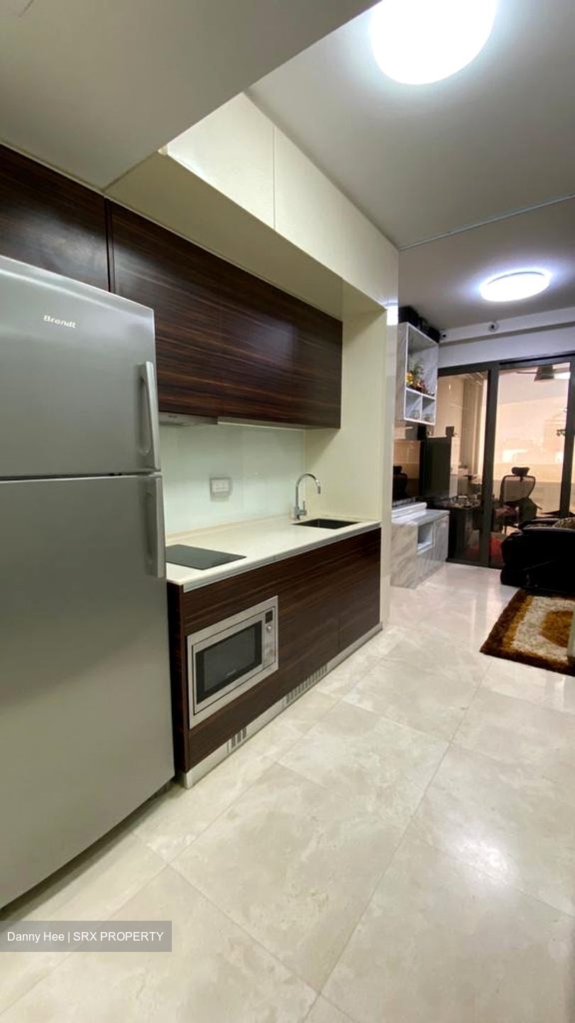 Commonwealth Towers (D3), Condominium #472780051